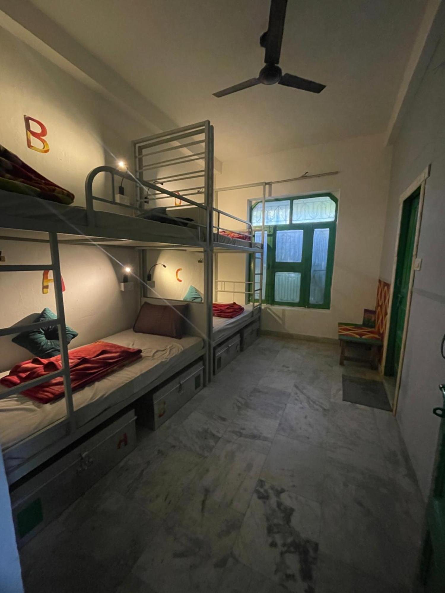 Art Bliss Hostel Ришикеш Экстерьер фото
