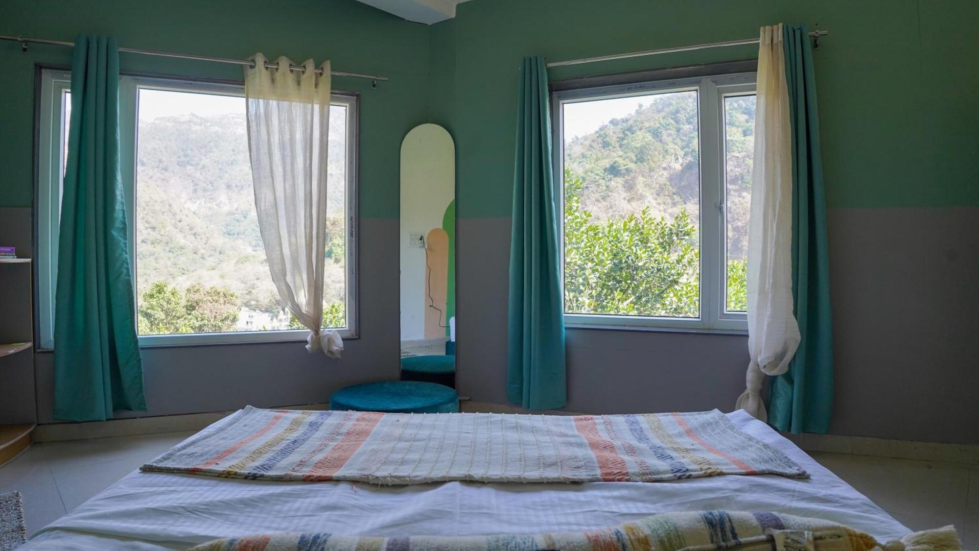 Art Bliss Hostel Ришикеш Экстерьер фото